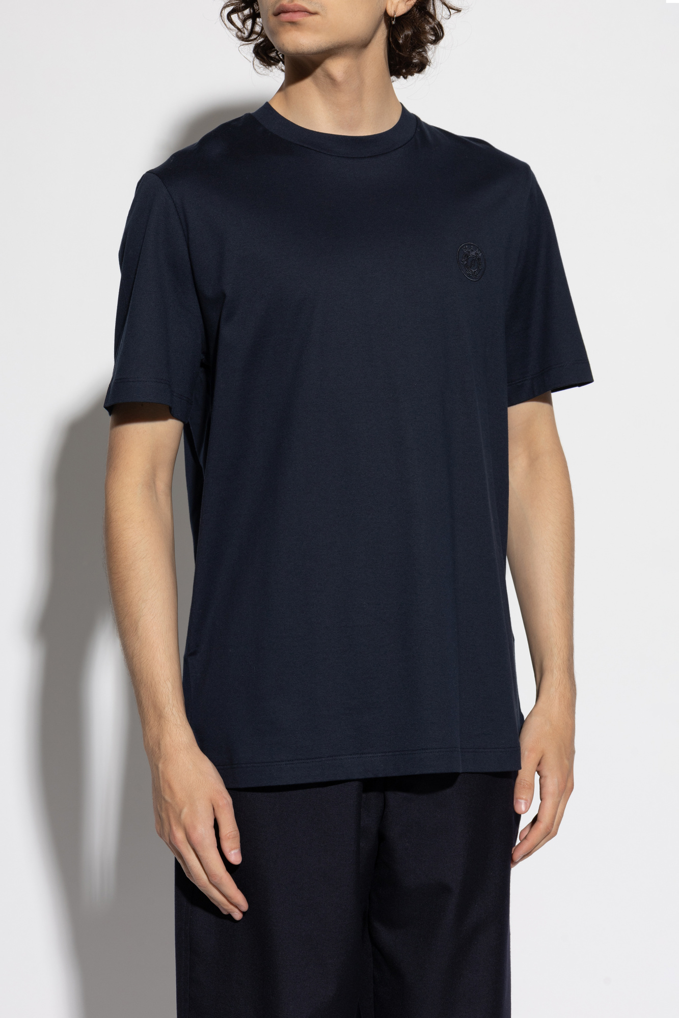 Tシャツ・カットソー Brioni FW25 TSHIRT (UJUA0L OD620 9000) Navy blue T-shirt with embroidered logo Brioni - Vitkac